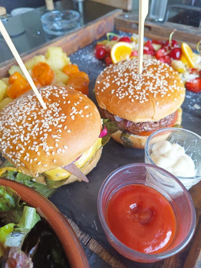 Le Pavillon Des Pivoines Bed & Breakfast Hyeres Ngoại thất bức ảnh